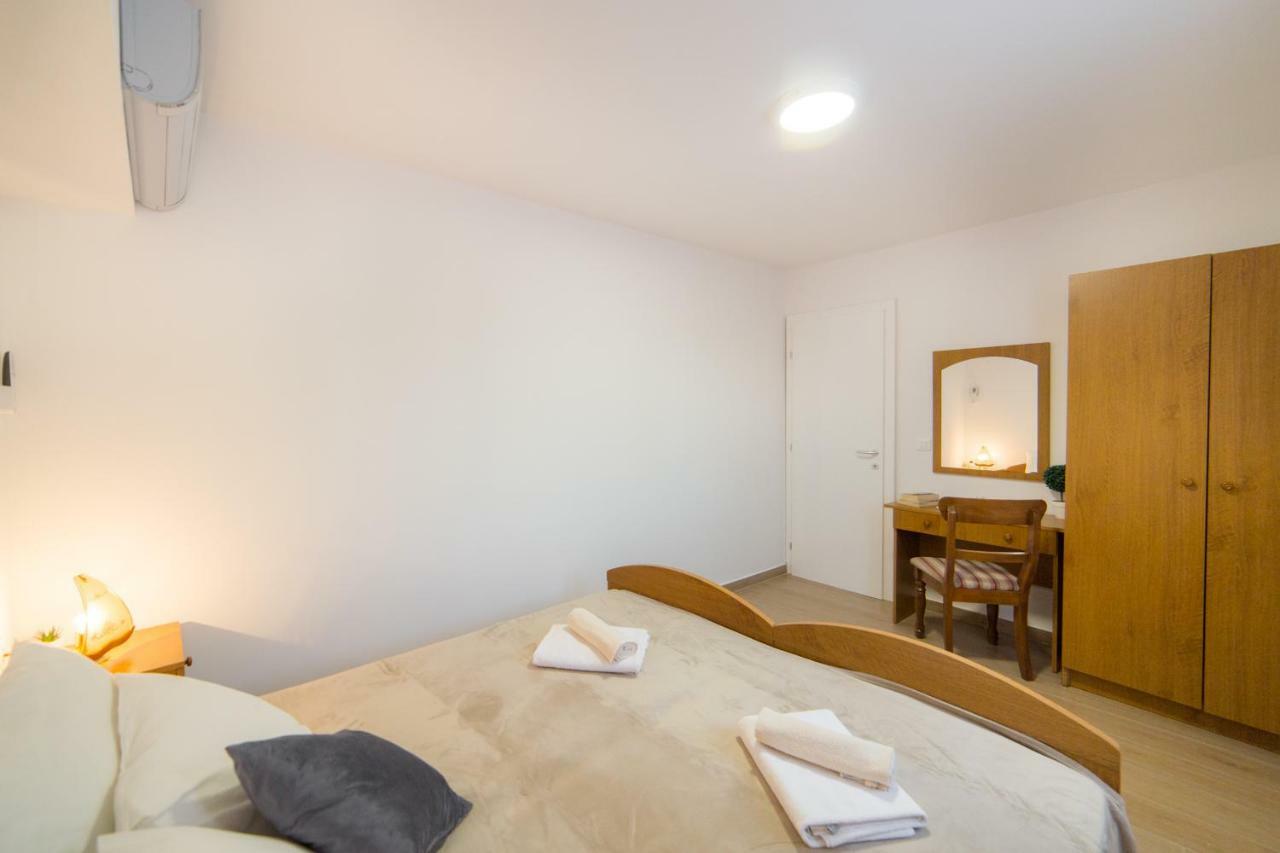 Apartments Relax Baška Voda エクステリア 写真